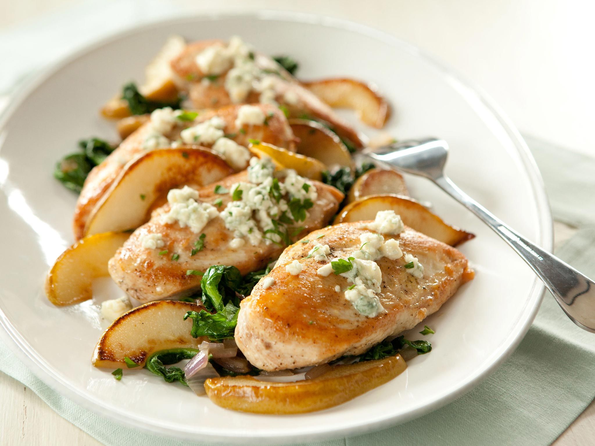 Курица в яблочно-грушевом соусе